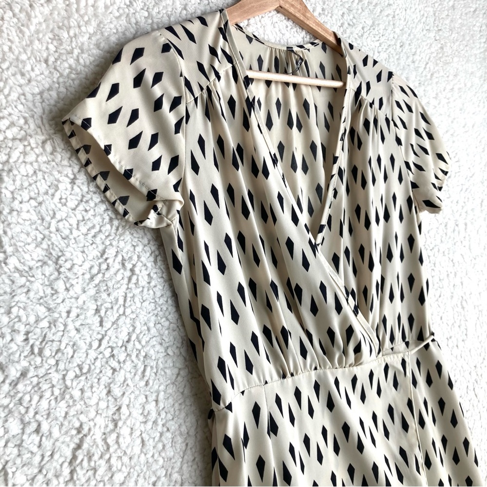 Lulu's Women's cream diamond print Short sleeve wrap maxi dress, Sz XS - Picture 6 of 16